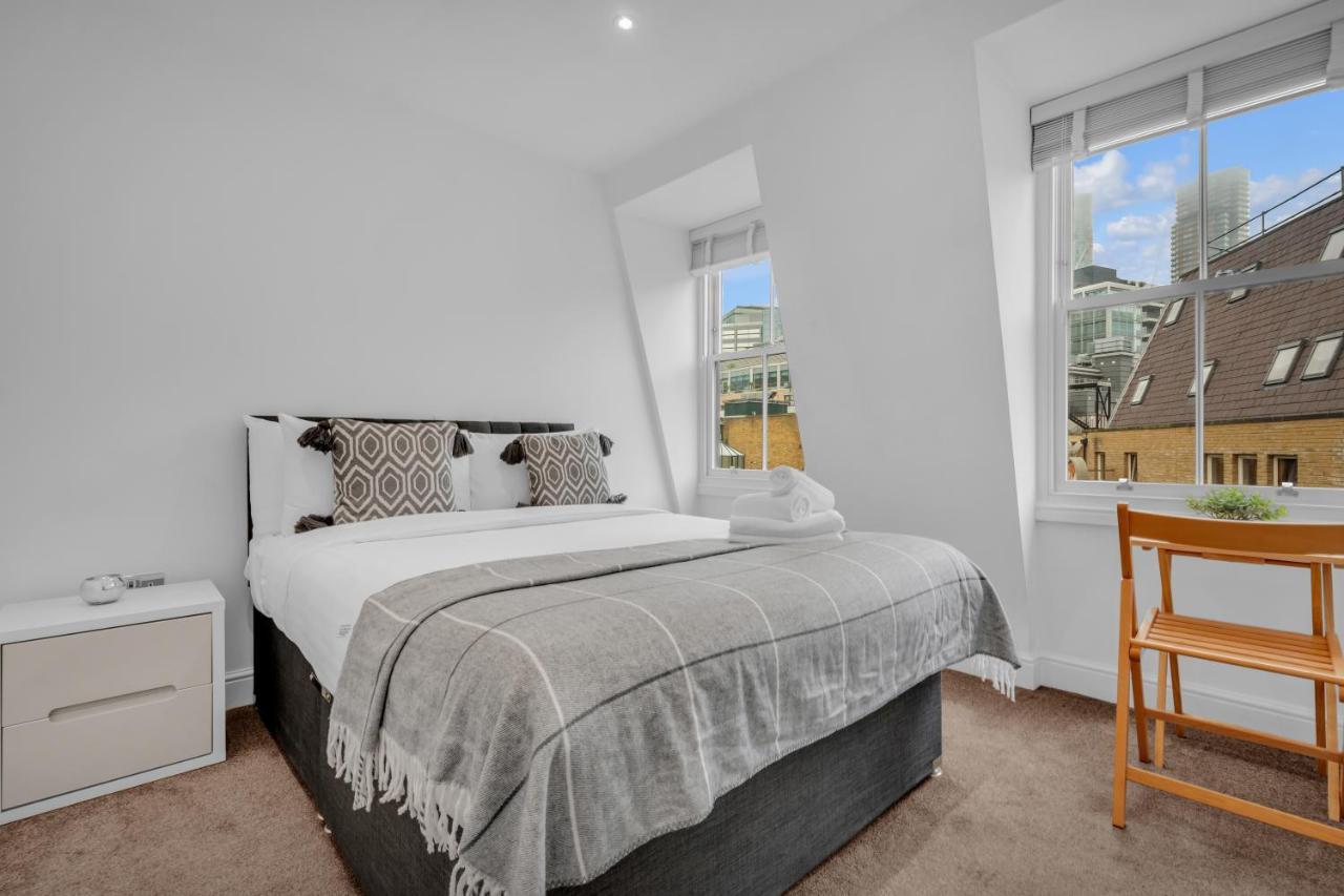 Mysquare Vibrant And Sleek 2 Bed In Artillery Lane * Londra