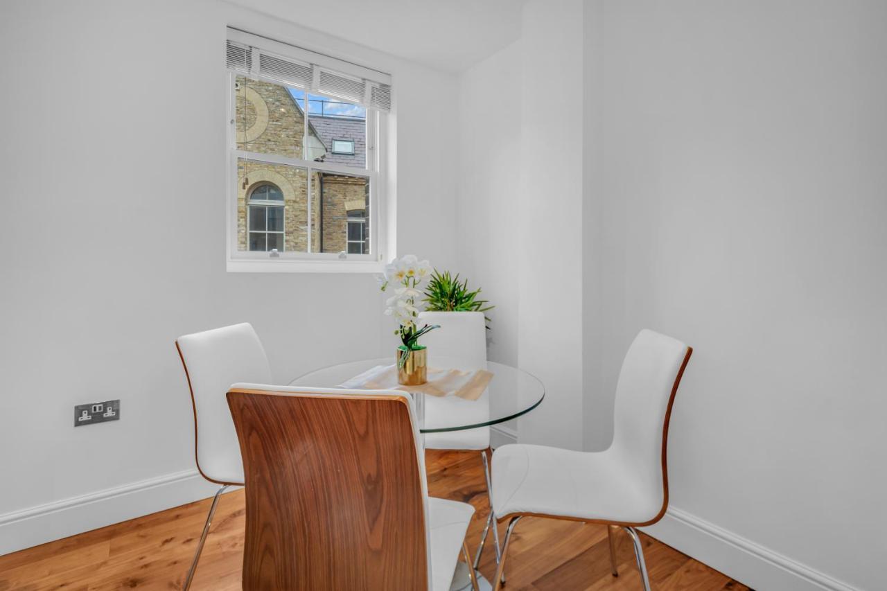 Mysquare Vibrant And Sleek 2 Bed In Artillery Lane * Londra